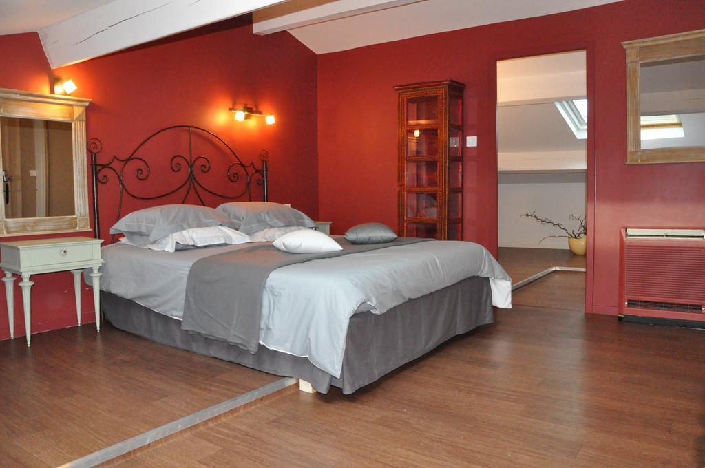 Le Lac De Crivito Bed & Breakfast Caraman Bilik gambar