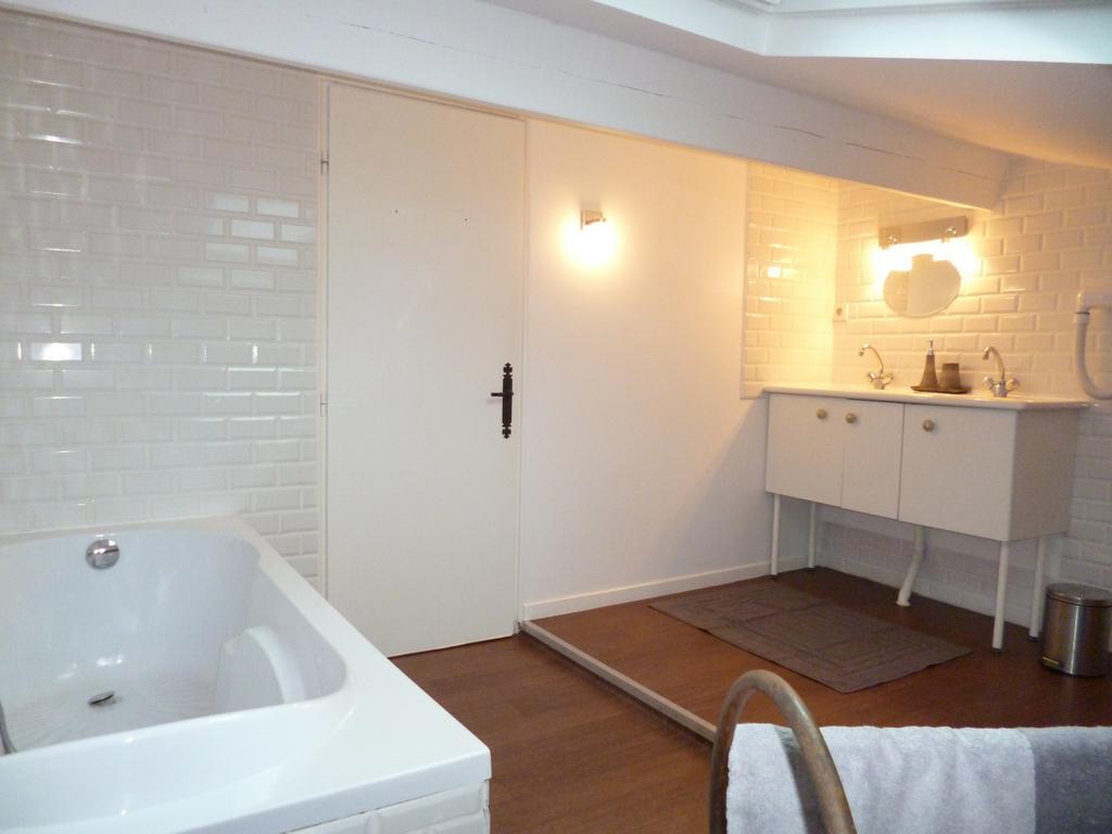 Le Lac De Crivito Bed & Breakfast Caraman Bilik gambar